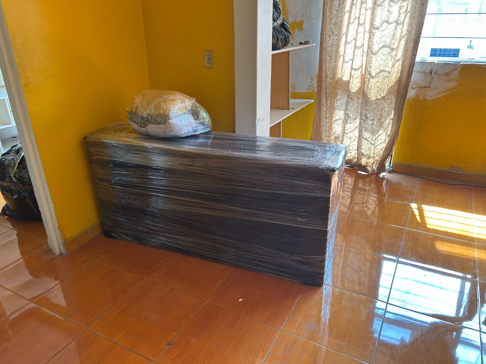 Mueble protegido y embalado para su traslado